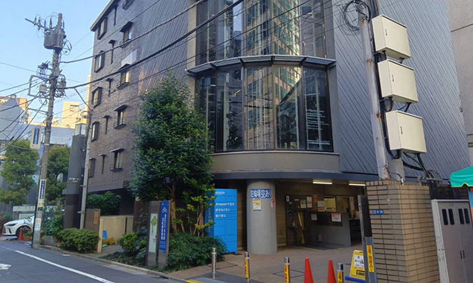 六本木駅自転車駐車場の外観写真